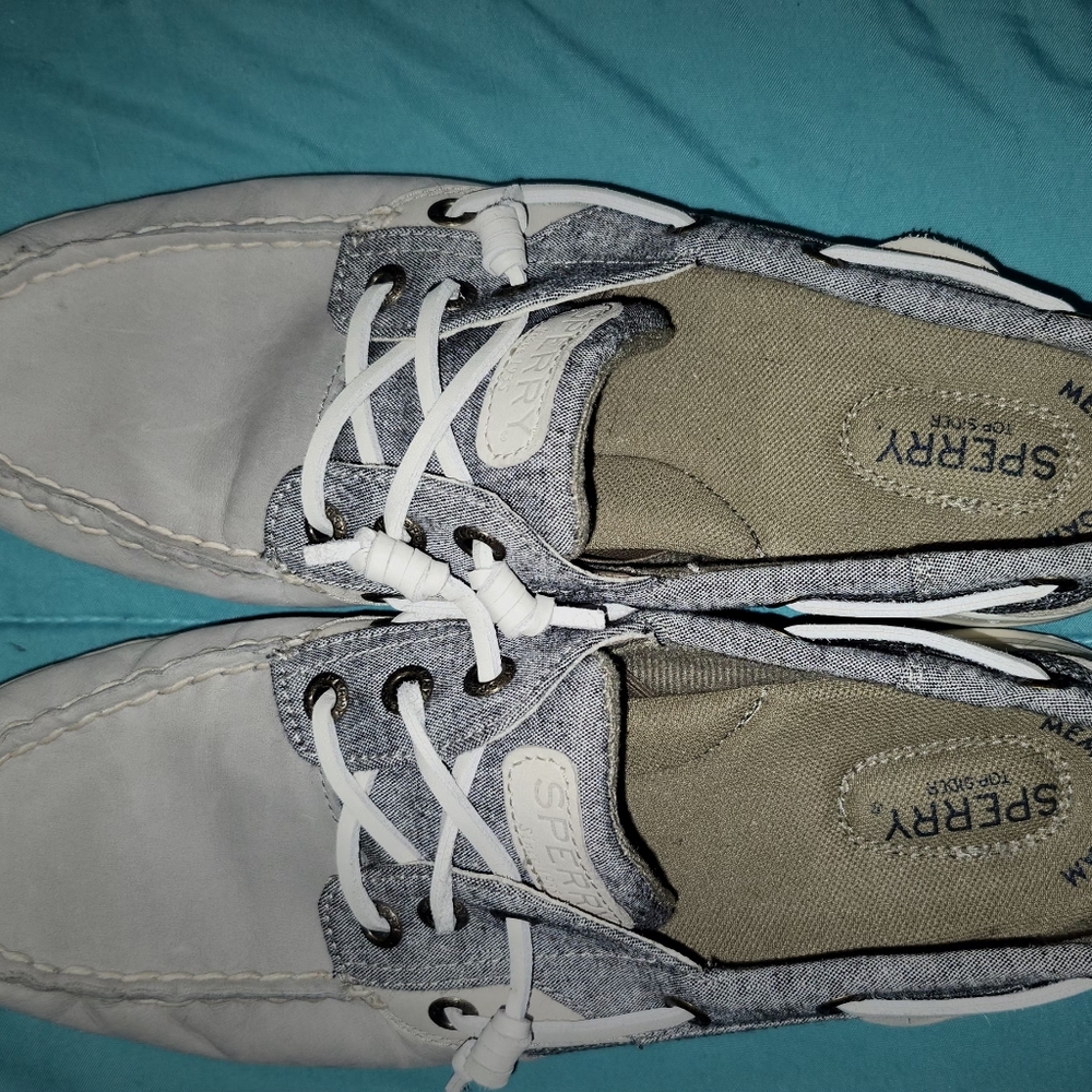Sperry top side slip ons